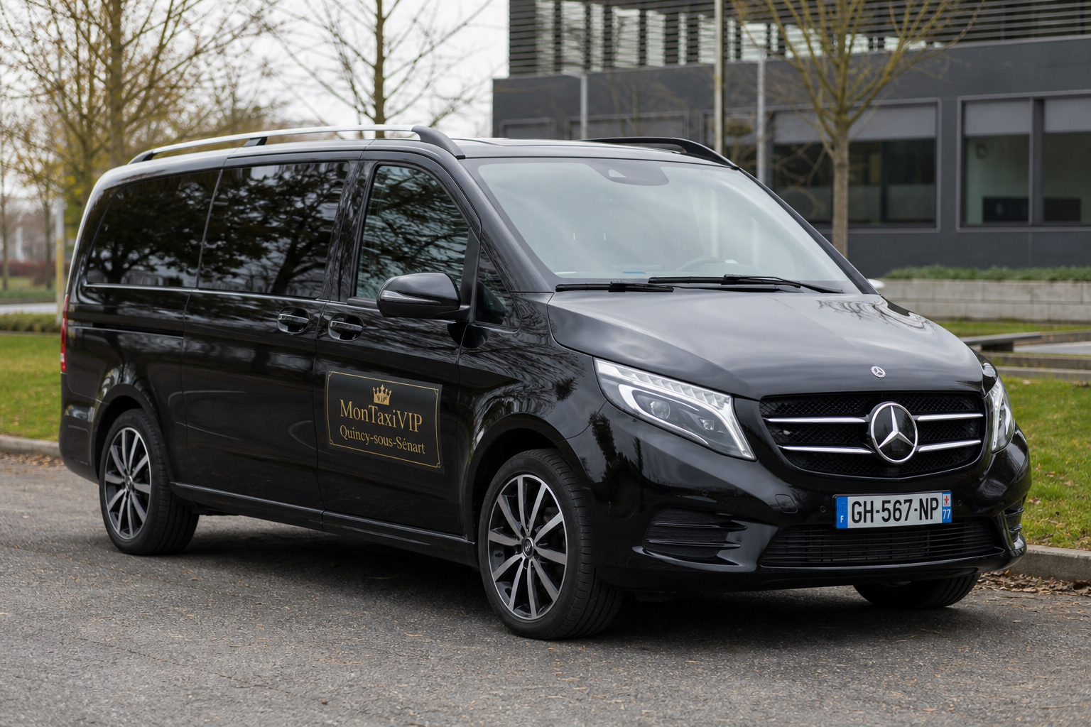 Taxi Quincy-sous-Sénart mini-van MonTaxiVIP panneau 77380